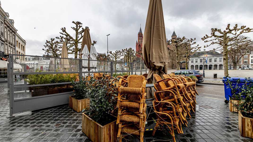 20210326 leegterras De Telegraaf