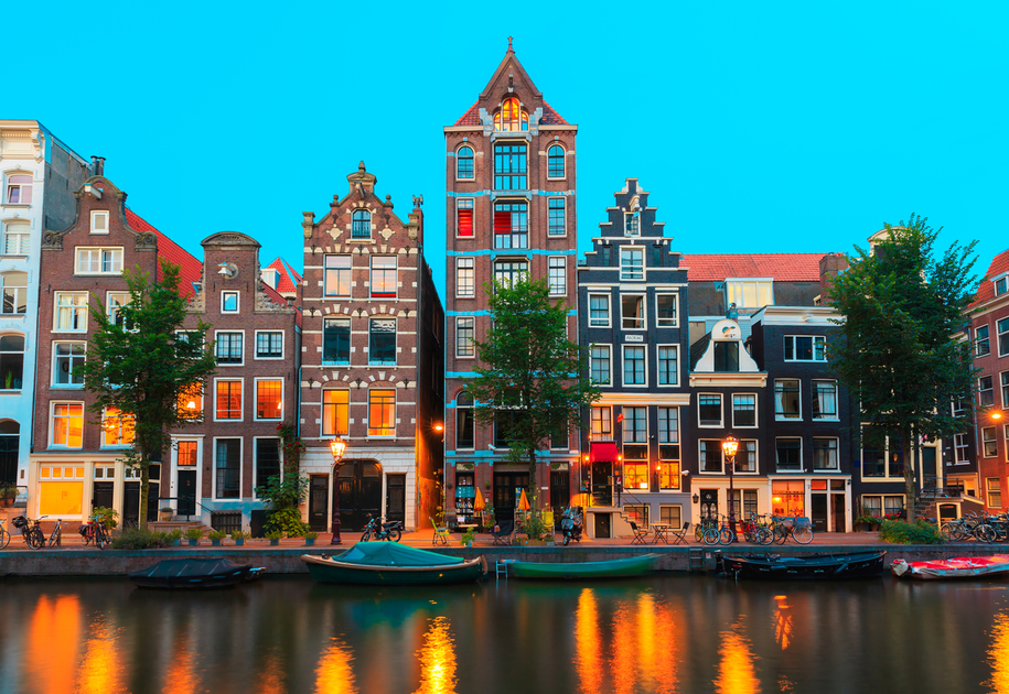 Amsterdam 915x630 300