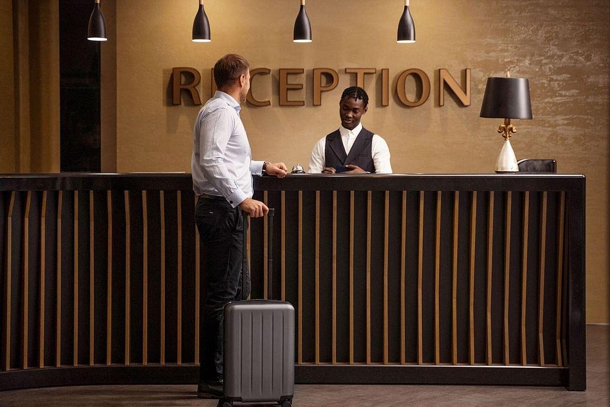 Hotel receptie gast