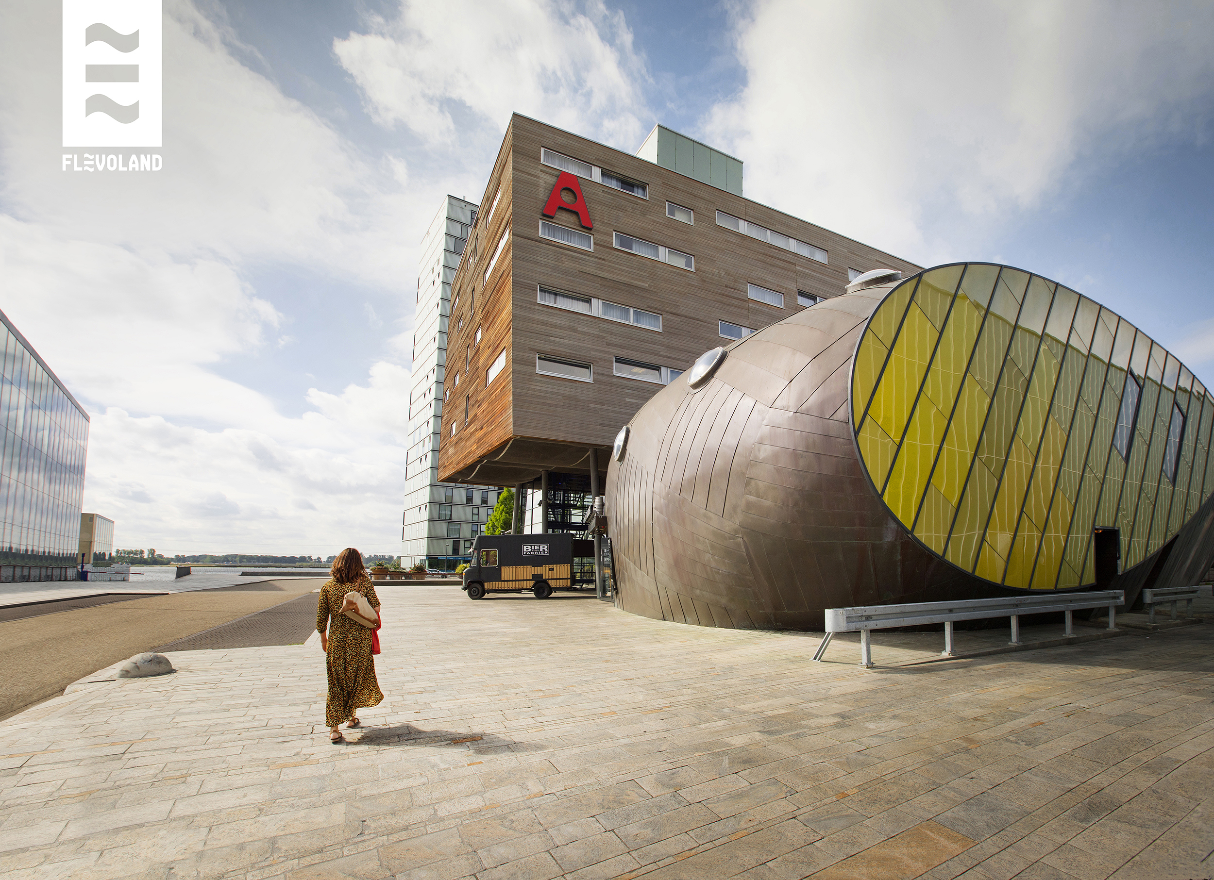 Architectuur almere apollohotel bron visit flevoland 72dpi