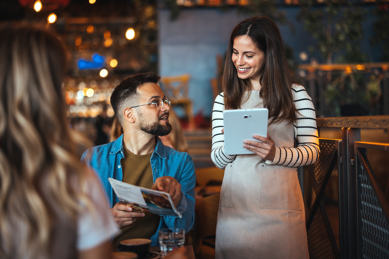 Bar restaurant bestellen ai tablet digitaal