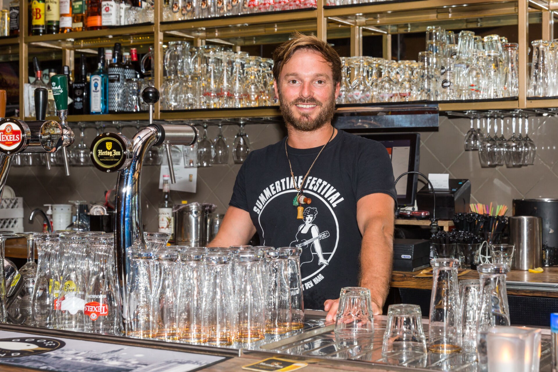 Cafe tap glazen ondernemer