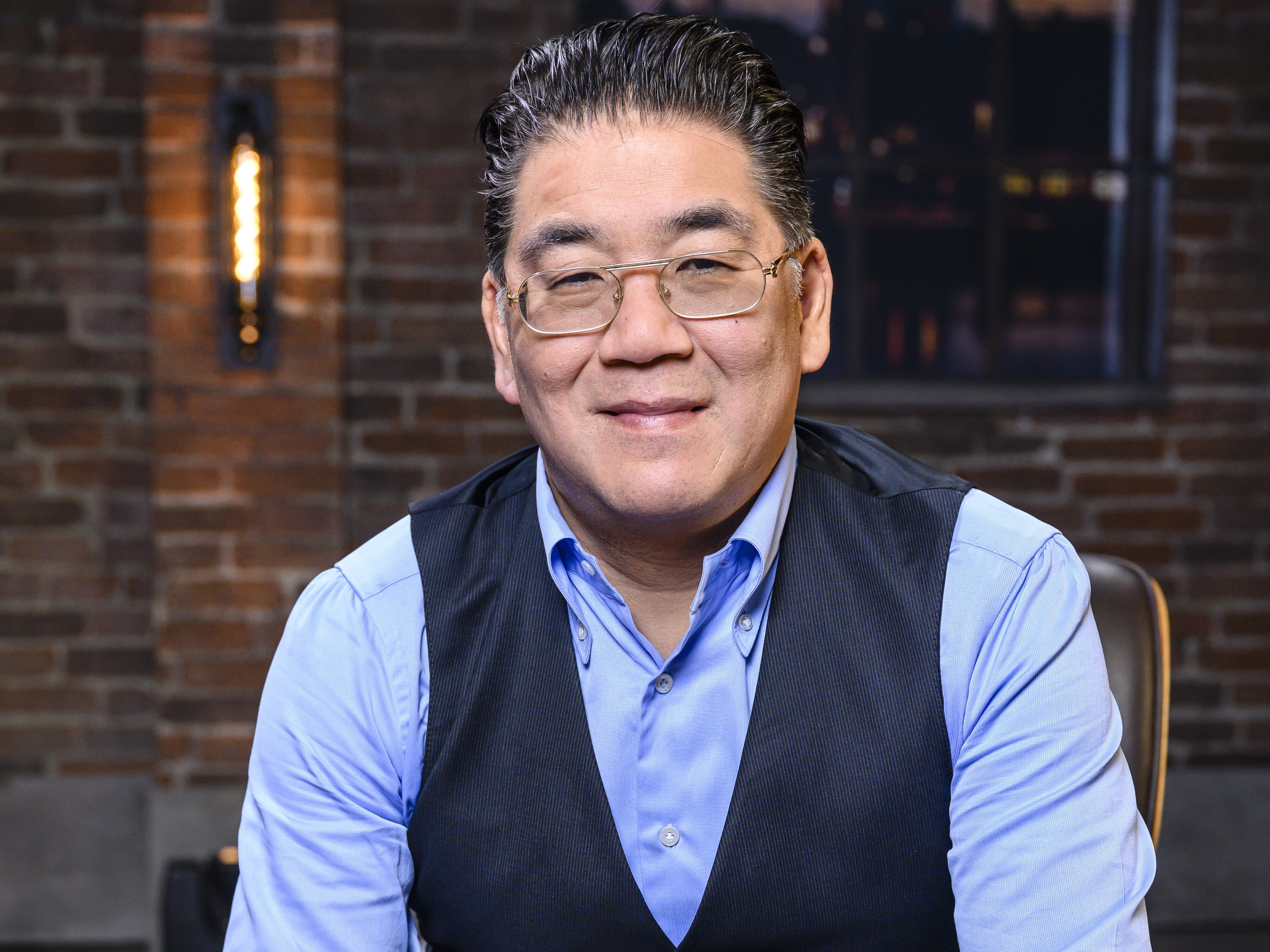 2019 1127 persfoto zittend 002 Cropped