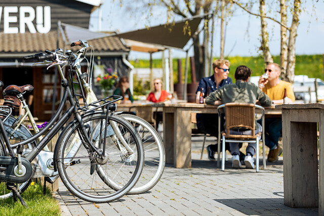 210420 Fiets Cafe Willeke Machiels HR 029 AM7 A7666