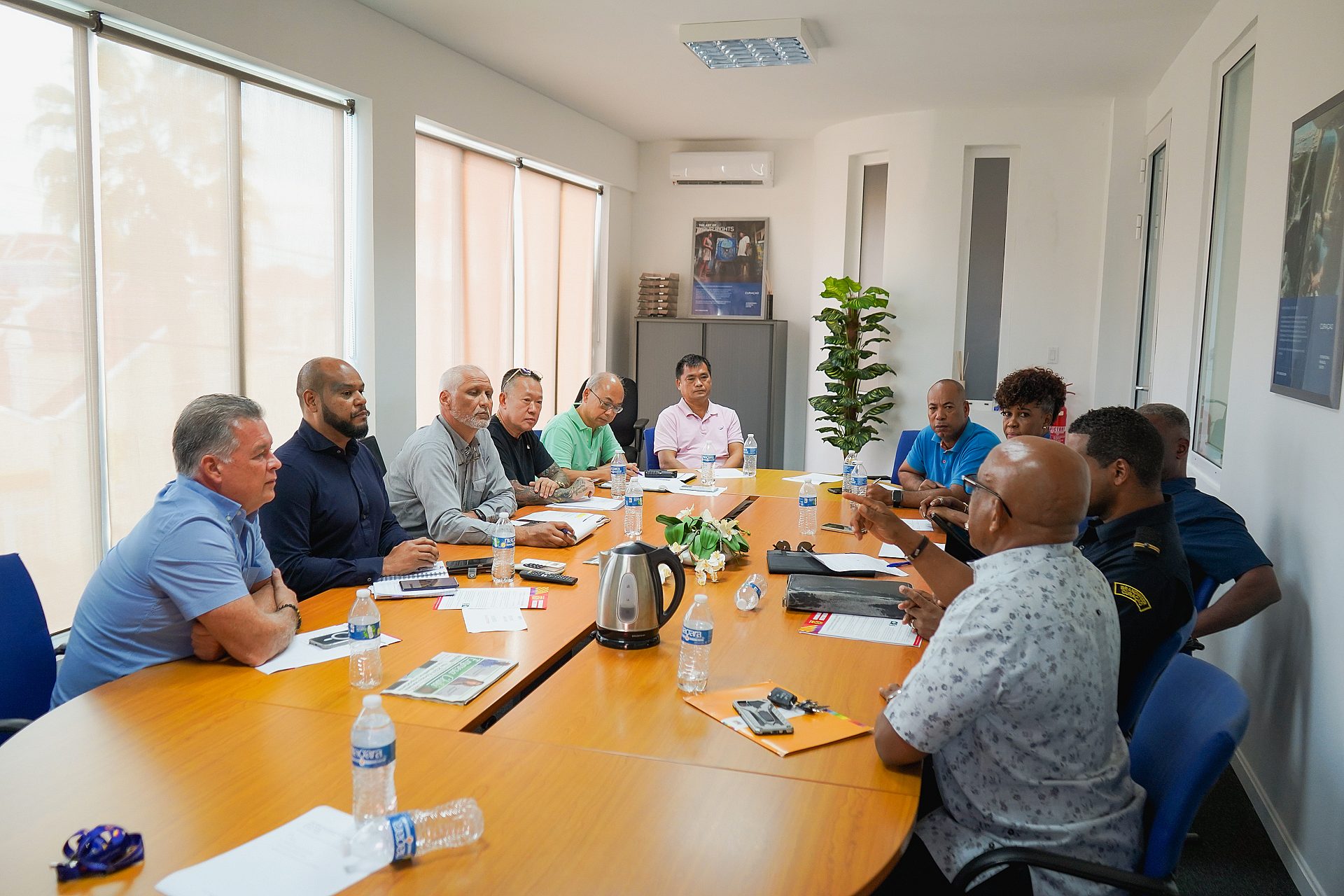 Curacao overleg controles