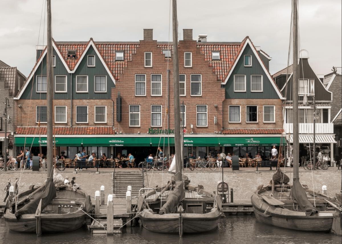 Volendam haven en dijk