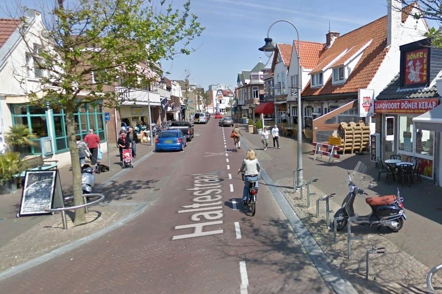 Zandvoort haltestraat Cropped 1
