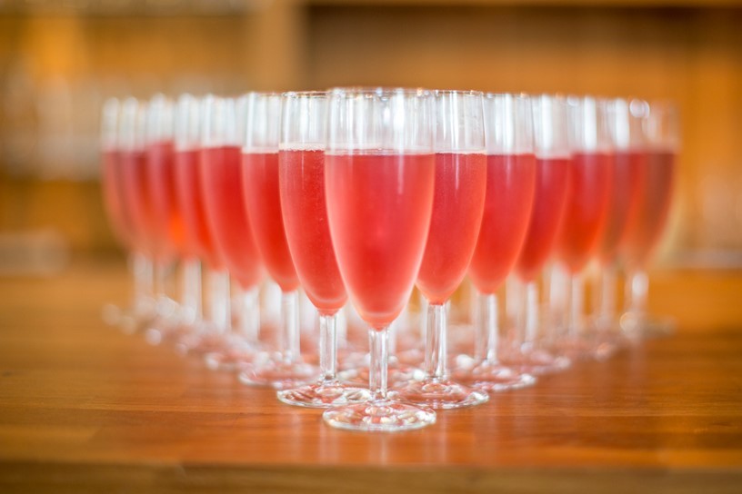 Roze champagneglazen