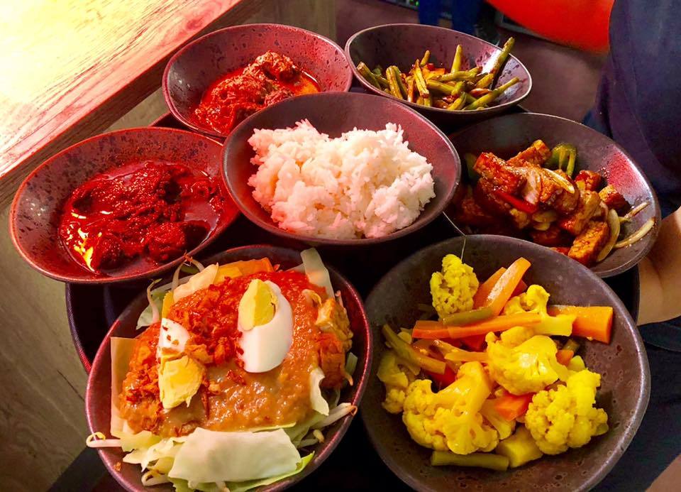 Indonesische gerechten restaurant Loro Blonyo Helmond