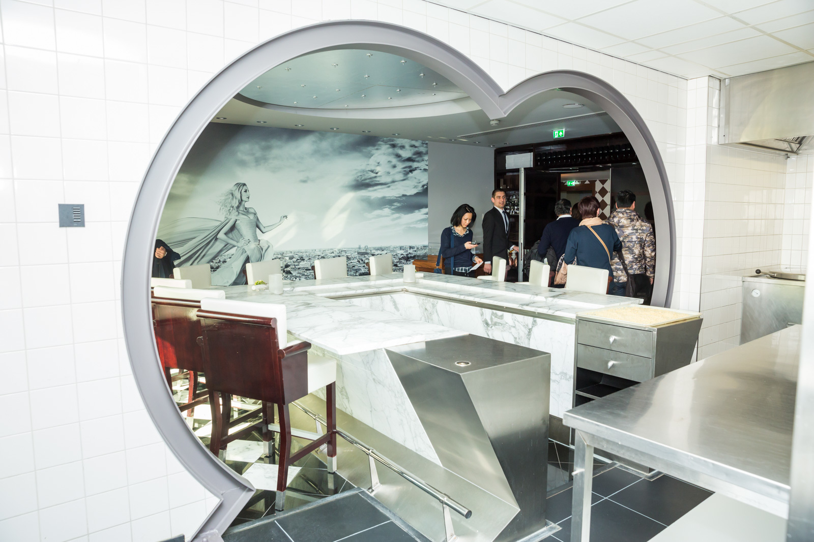 Sushibar japans restaurant khn on tour