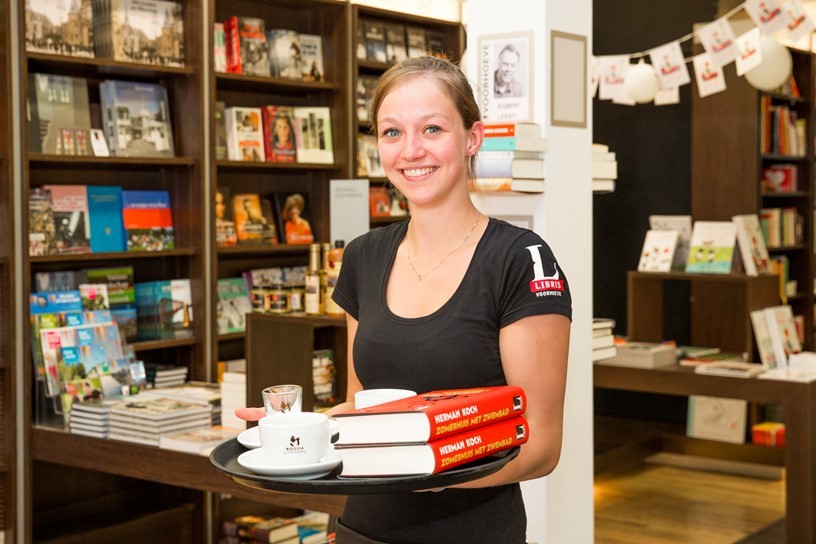 Libris boekhandel serveert koffie en boeken