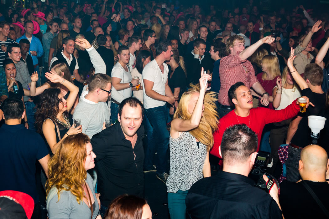 Dance event brothers discotheek