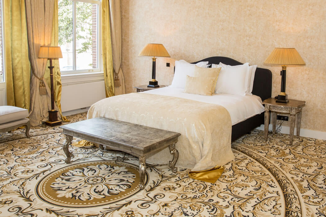 Hotelkamer hotelbed klassieke inrichting