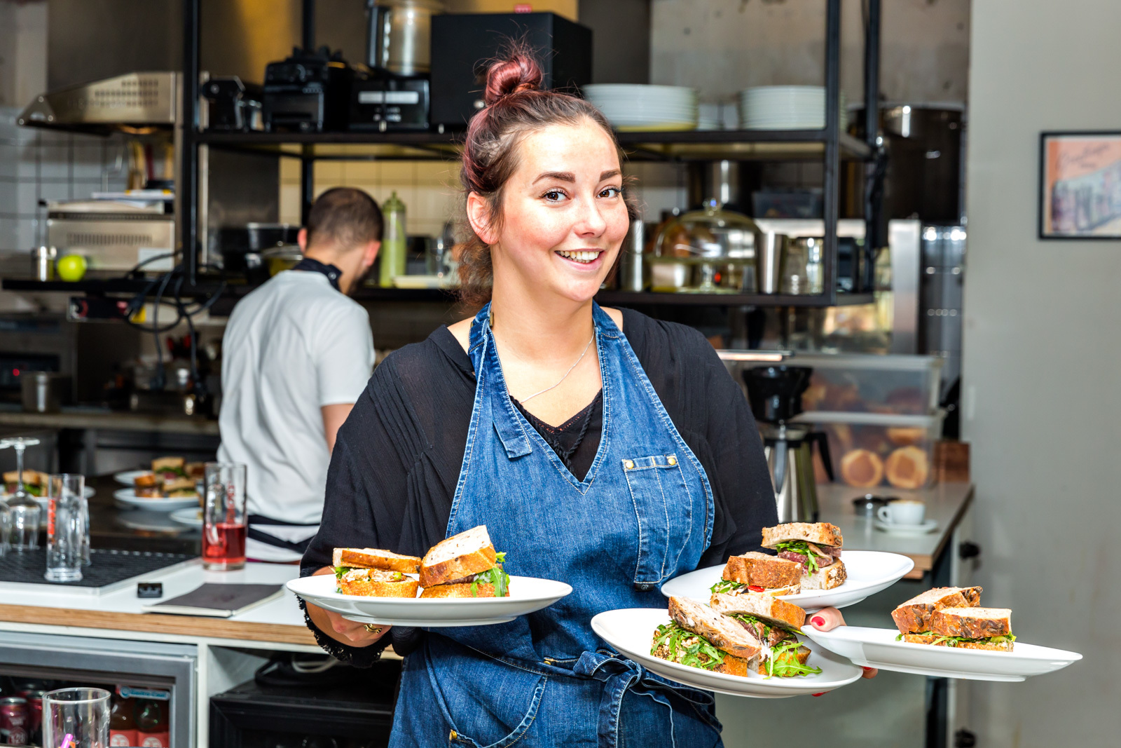 Daghoreca-broodjes-serveerster