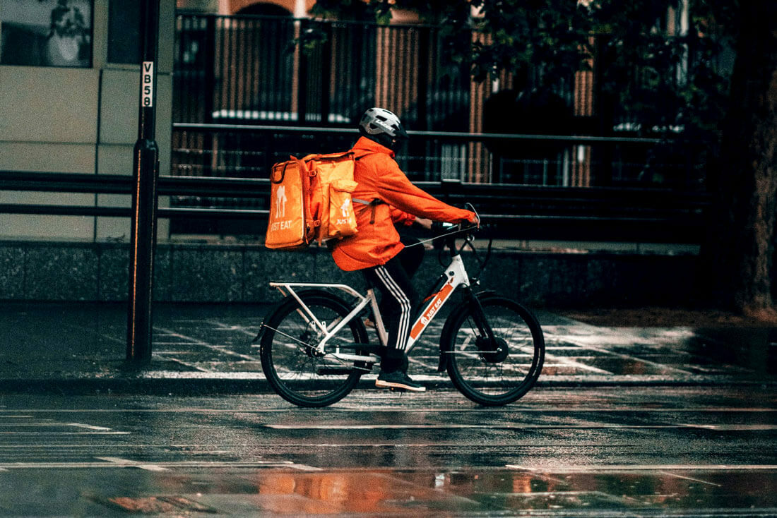 Thuisbezorgd fiets bezorger