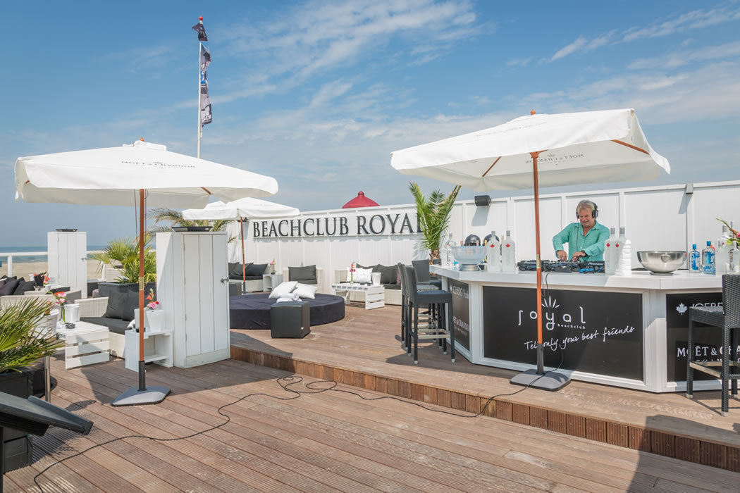 Strandpaviljoen Beachclub Royal dj