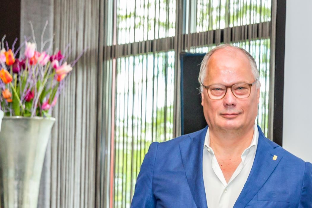 Leo Bruin erelidmaatschap P8 A8425 HR WEBSITE