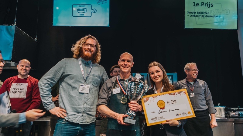 Sander Smakman maakt Lekkerste Hotdog 2020