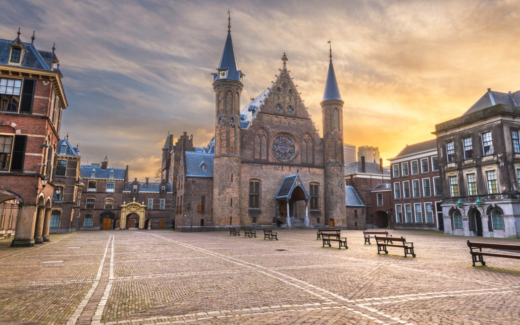 20210819 website coronadebat Cropped