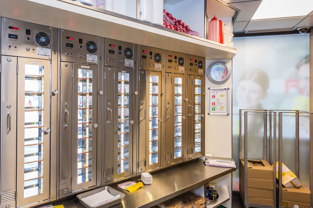 Automatiek achterkant fastfood keuken febo