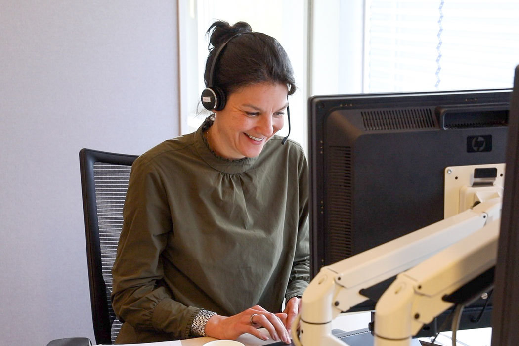 Simone van Laar telefoon khn advies computer beeldscherm 1055x700