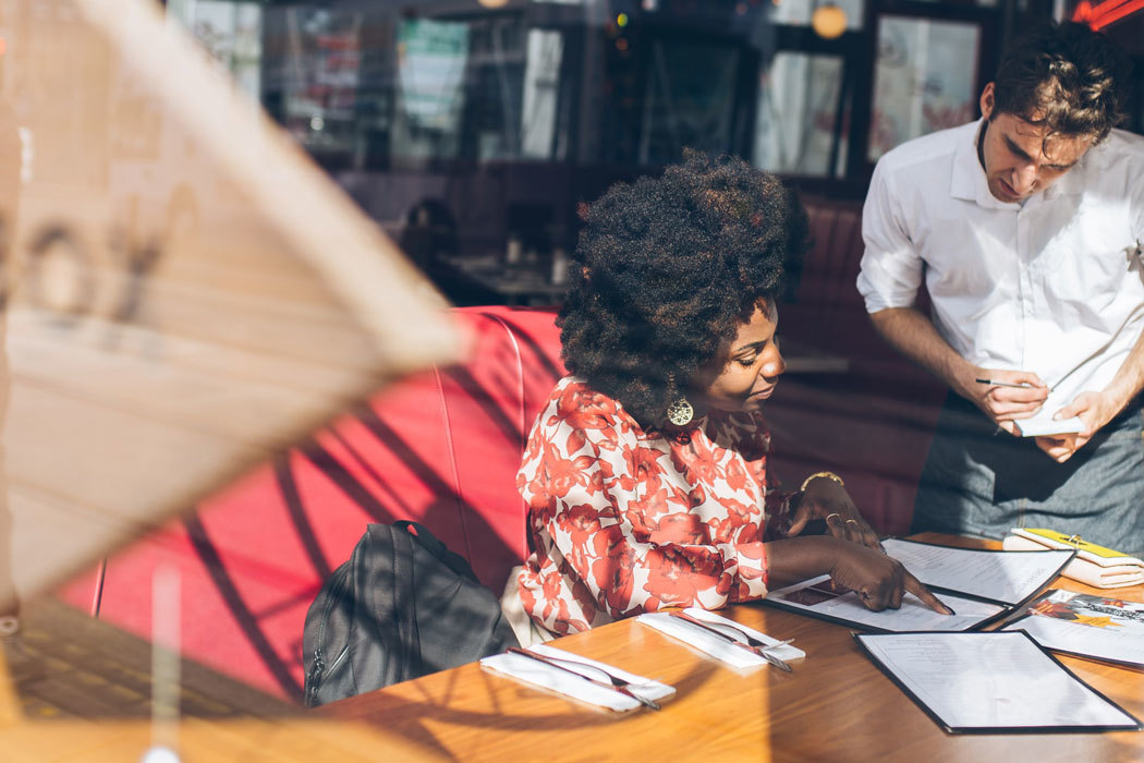 Restaurant bediening 1050x700