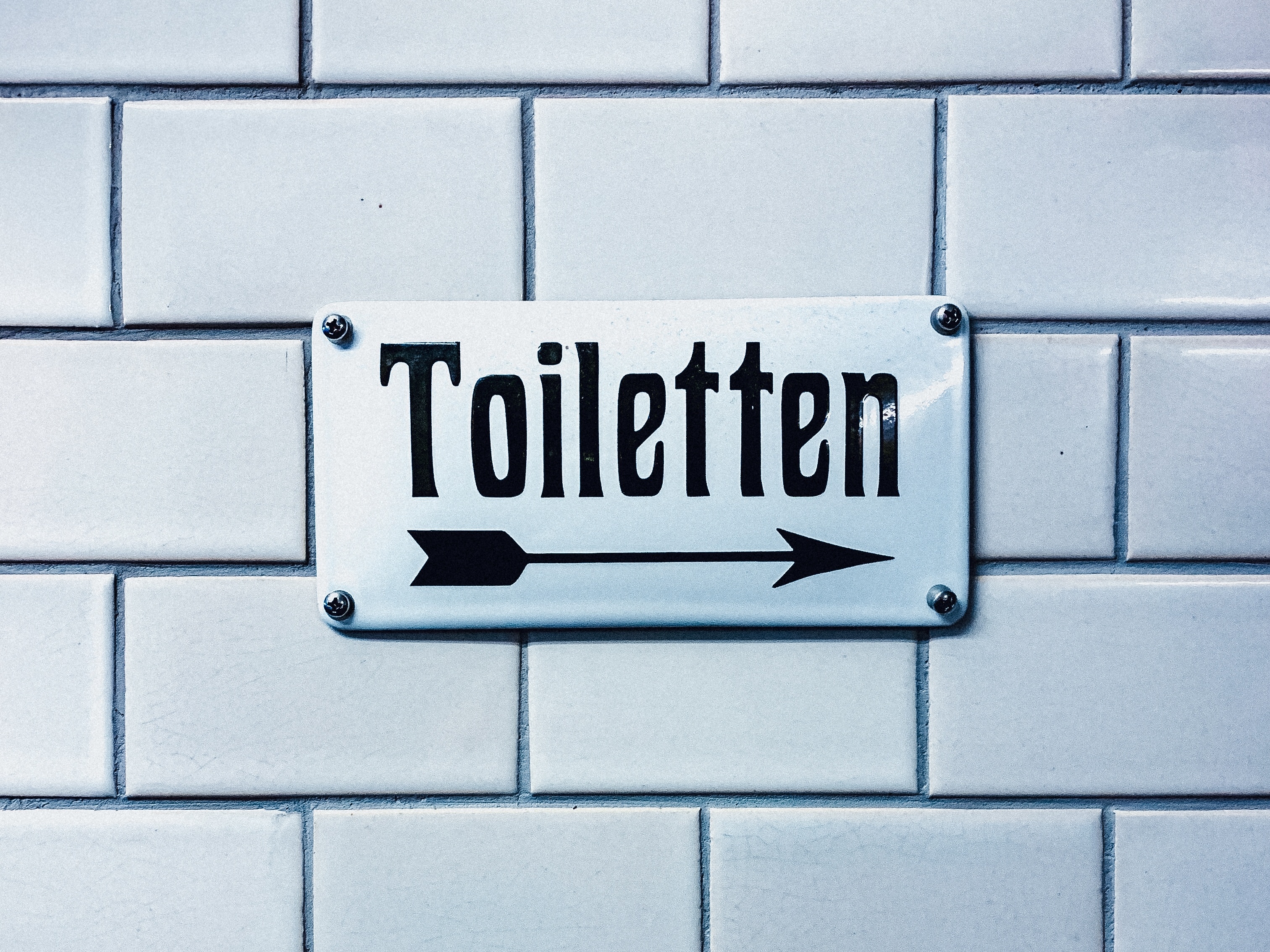Toiletten Cropped